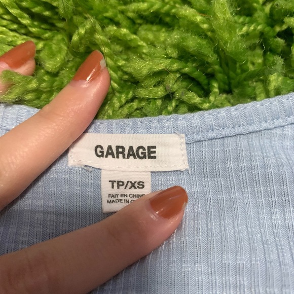 Baby blue garage tie top - Picture 3 of 3